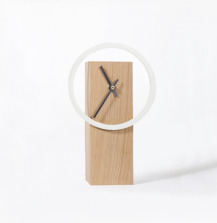 Horloge Cyclock design blanc coton