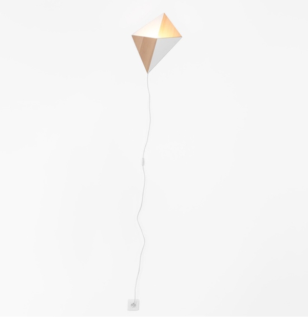 applique lumineuse en bois design ludique chêne massif naturel cordon blanc coton