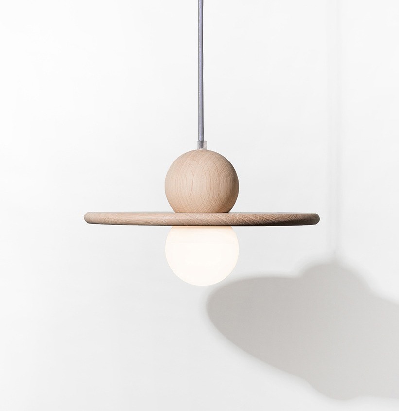 suspension luminaire design rond nébuleuse cordon anthracite chêne naturel