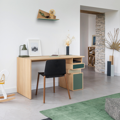 inspiration déco salon coin bureau télétravail création EMPIL Drugeot Manufacture port USB intégré modules de rangement pivotants bureau ergonomique et pratique