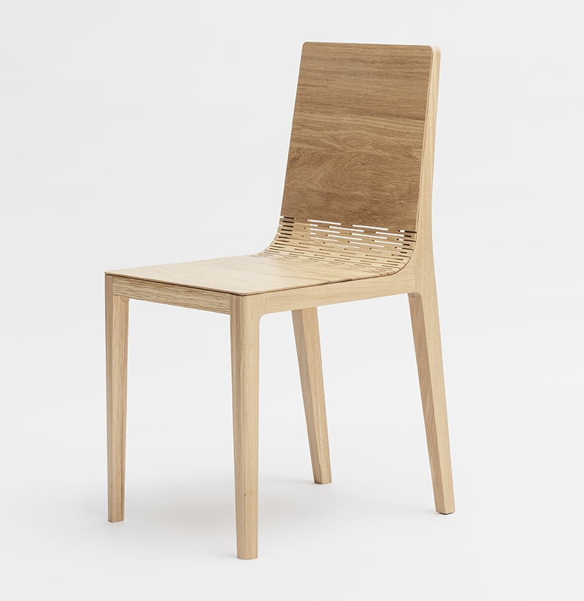 collection de meubles en bois massif français chaise Séléna fabrication artisanale avec des ébénistes Drugeot Manufacture