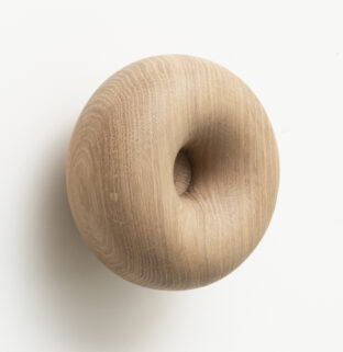 patère ronde Donut design ludique et originale objet déco arrondi pour décoration d'intérieure lumineuse