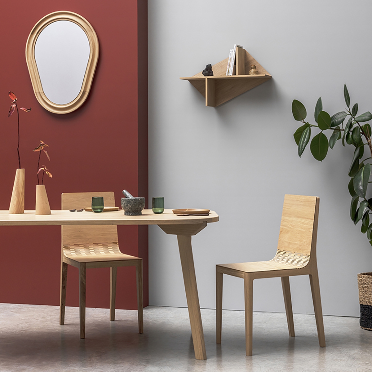 salle à manger bois massif français mur bicolore